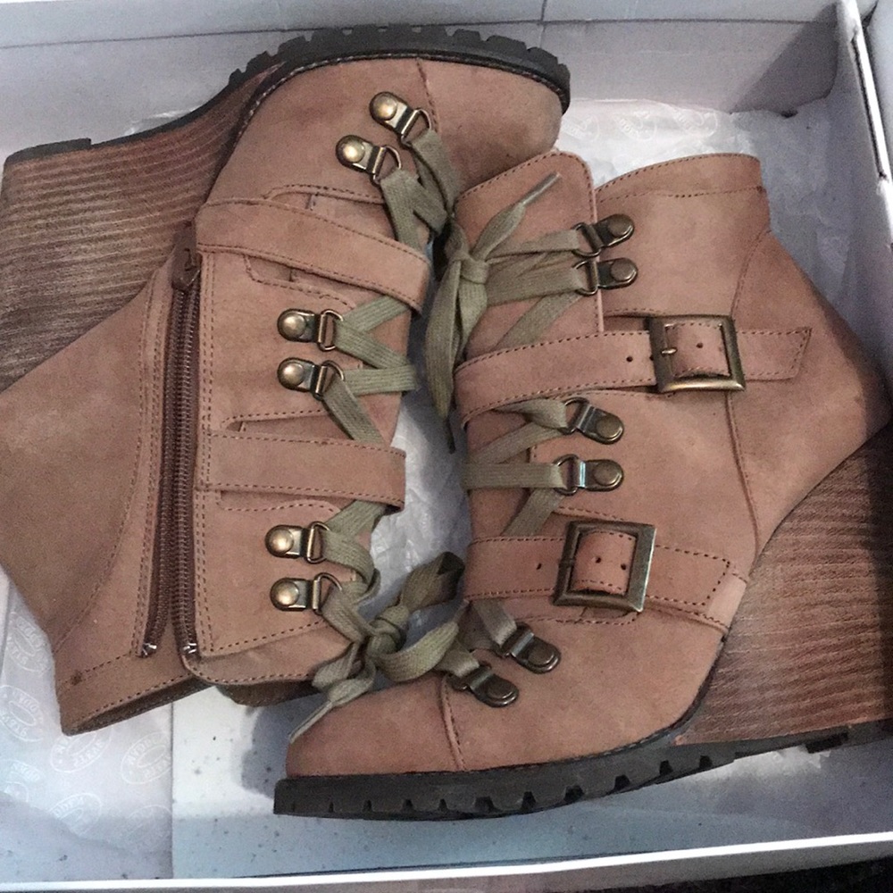Steve Madden booties